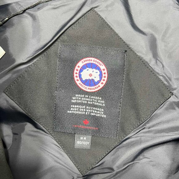 Canada Goose Men's Black Down Vest - Picture 6 of 7